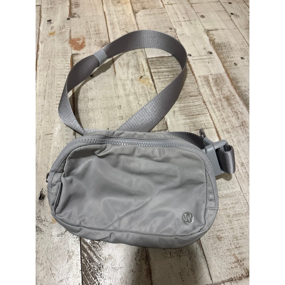 Lululemon belt bag